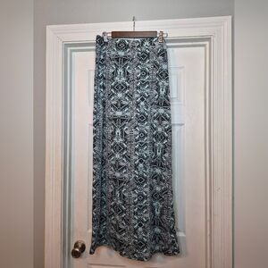 Bobbie Brooks Black White Light Blue Printed Maxi Skirt Size 1X